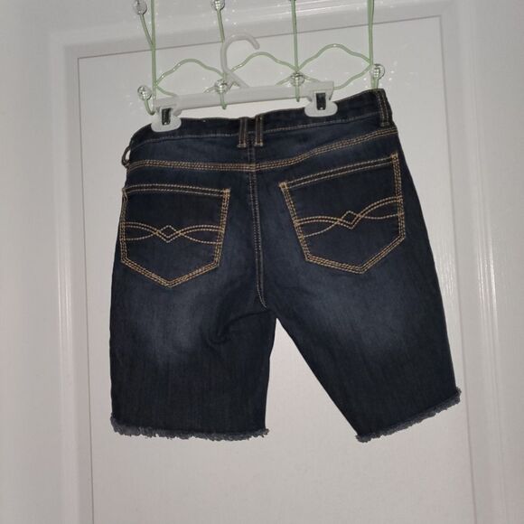 Mudd Bermuda Shorts - Picture 2 of 3